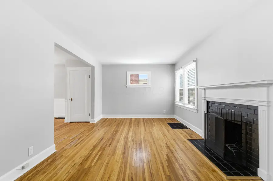 712 Chelsea Avenue, Columbus, OH 43209 - #3