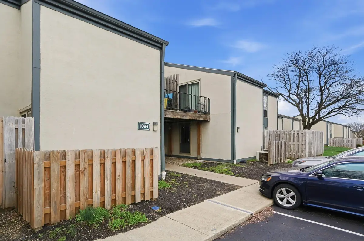 1094 Merrimar Circle S, Columbus, OH 43220 - #1