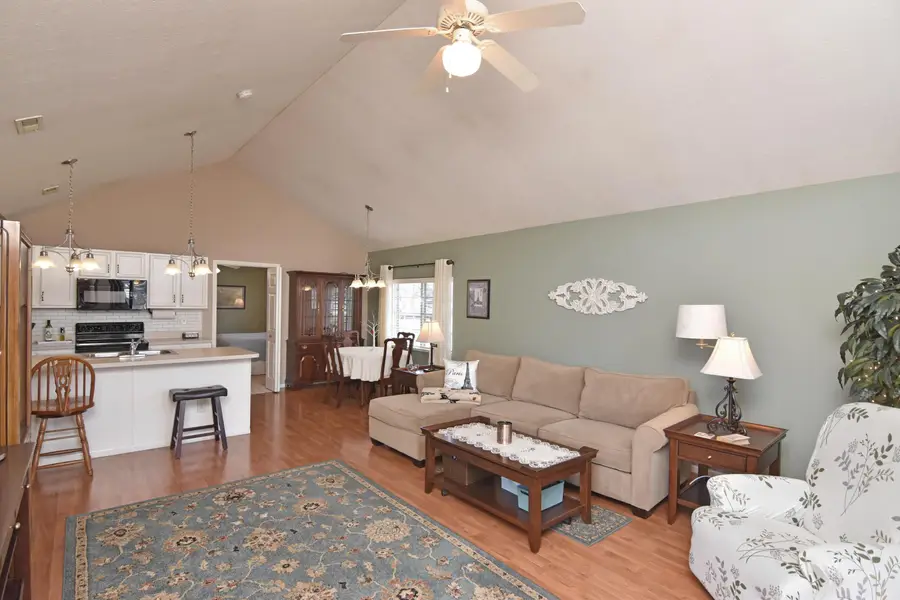 2476 Meadow Glade Drive, Hilliard, OH 43026 - #3