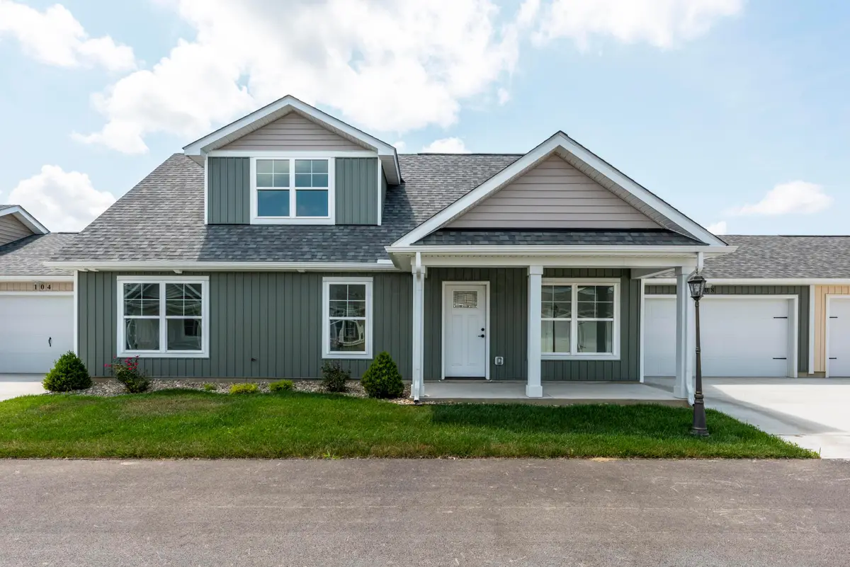 202 Cumberland Meadows Circle, Hebron, OH 43025 - #1