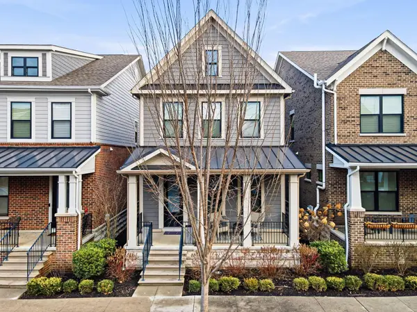 951 Hudson Crossing, Grandview Heights, OH 43212