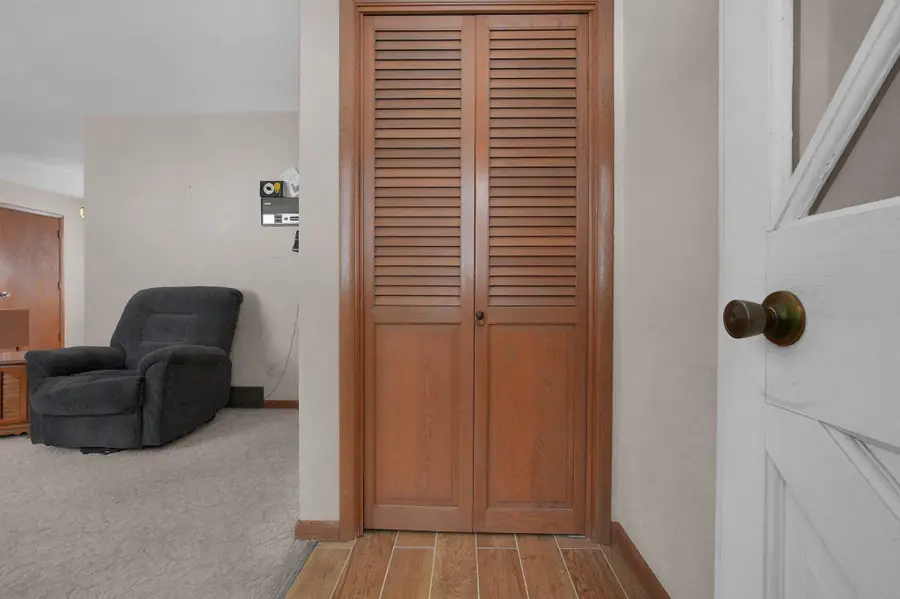 10468 Loches Road, Saint Louisville, OH 43071 - #3