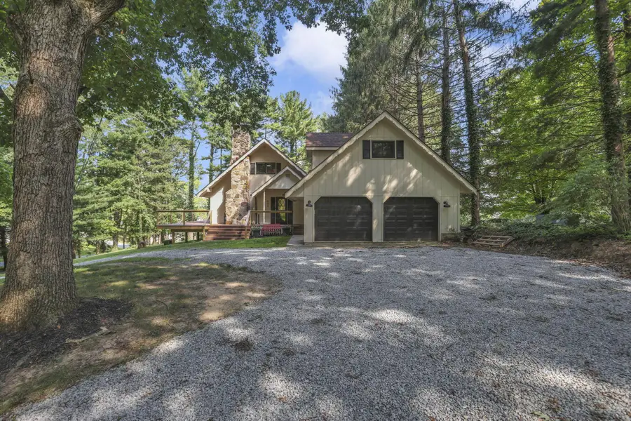 406 Crabapple Drive, Howard, OH 43028 - #2