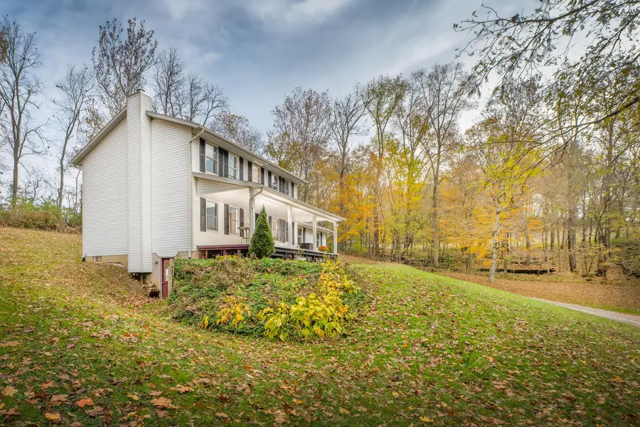 24305 Coshocton Road, Howard, OH 43028 - #2