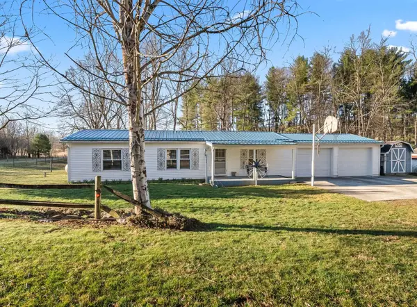 6929 Hillcrest Road, Saint Louisville, OH 43071