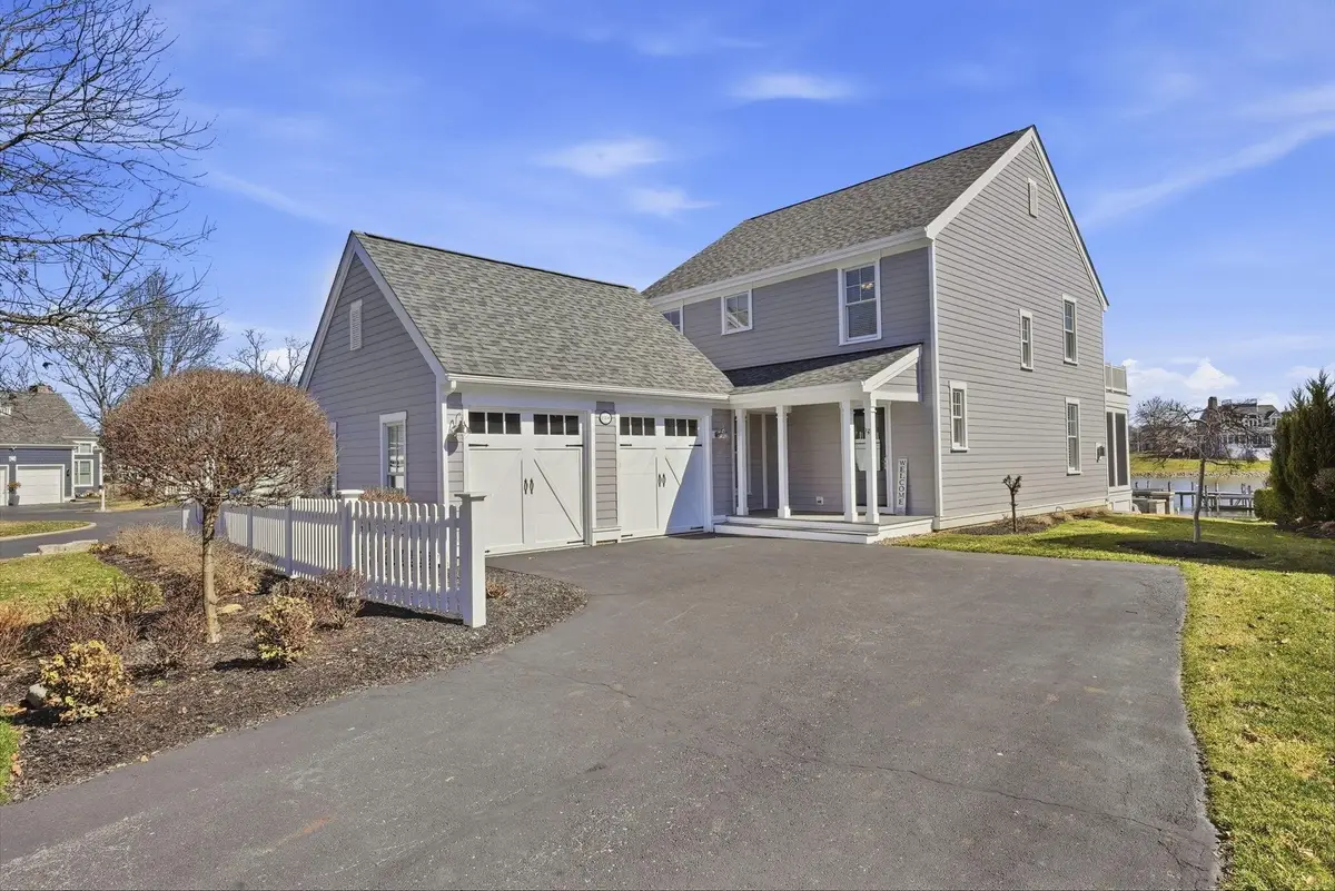 15190 Shoreline Drive, Thornville, OH 43076 - #1