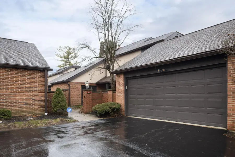 5671 Bastille Place, Columbus, OH 43213 - #2