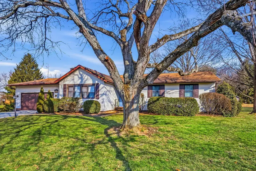 8191 Maxtown Road, Westerville, OH 43082 - #3