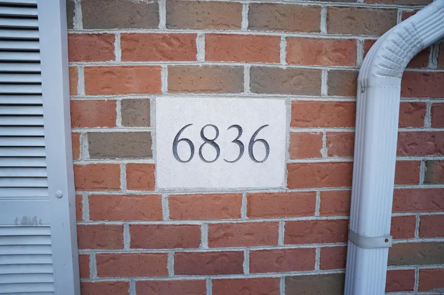 6836 Newrock Drive, New Albany, OH 43054 - #3