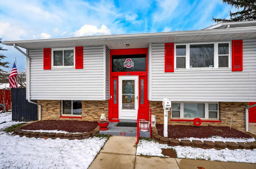 912 Maurine Drive, Columbus, OH 43228 - #3