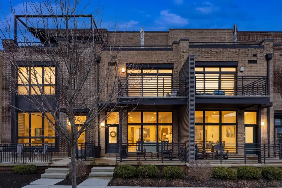 306 Neruda Avenue, Columbus, OH 43215 - #3