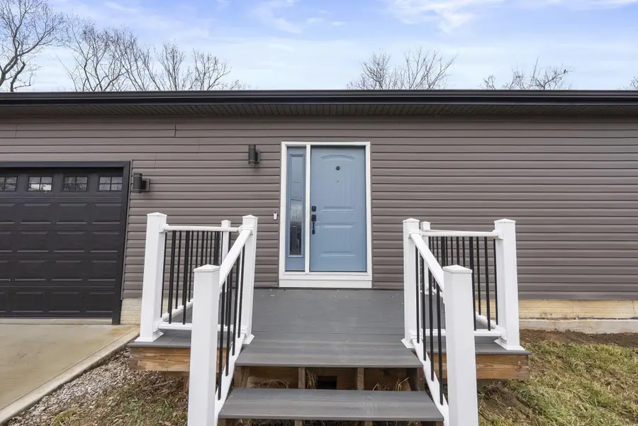 531 Emmit Avenue, Columbus, OH 43228 - #2