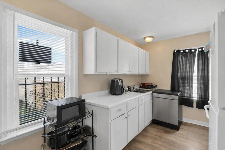 2422 Joyce Avenue, Columbus, OH 43211 - #3