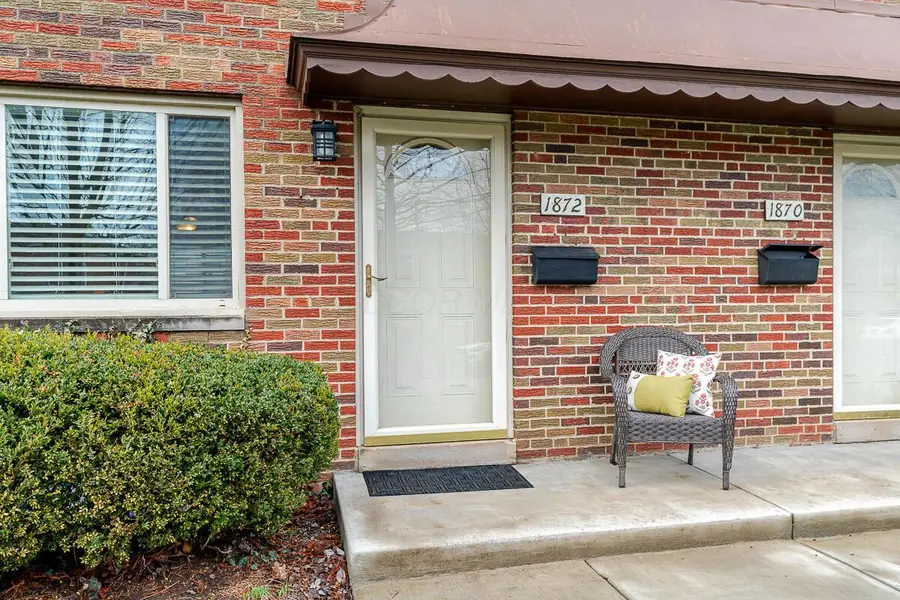 1872 Kentwell Road, Columbus, OH 43221 - #2