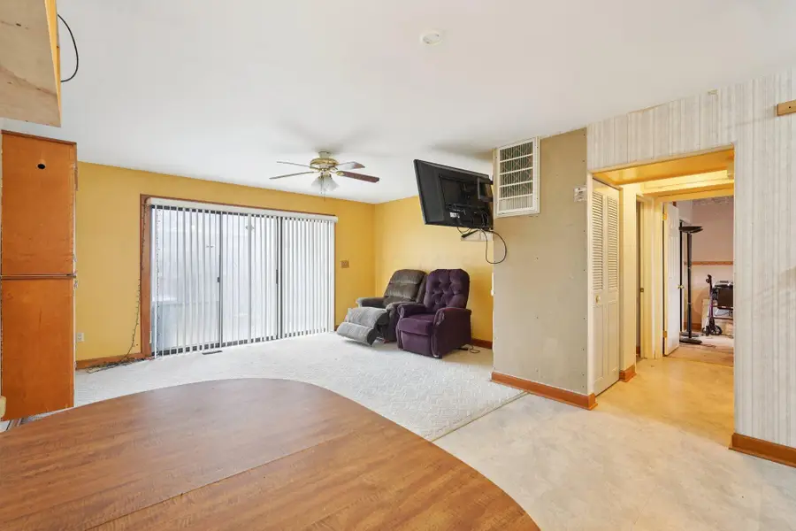 1173 Woodbrook Circle W, Columbus, OH 43223 - #2