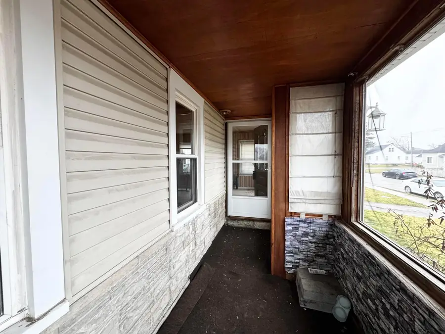 1176 Duxberry Avenue, Columbus, OH 43211 - #3