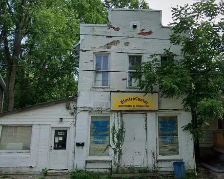 210 E Central Avenue, Delaware, OH 43015 - #1