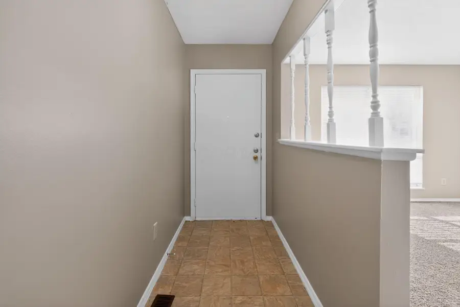 672 Liberty Lane, Westerville, OH 43081 - #2