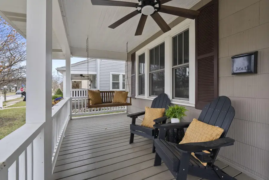 1096 W 2nd Avenue, Grandview, OH 43212 - #2