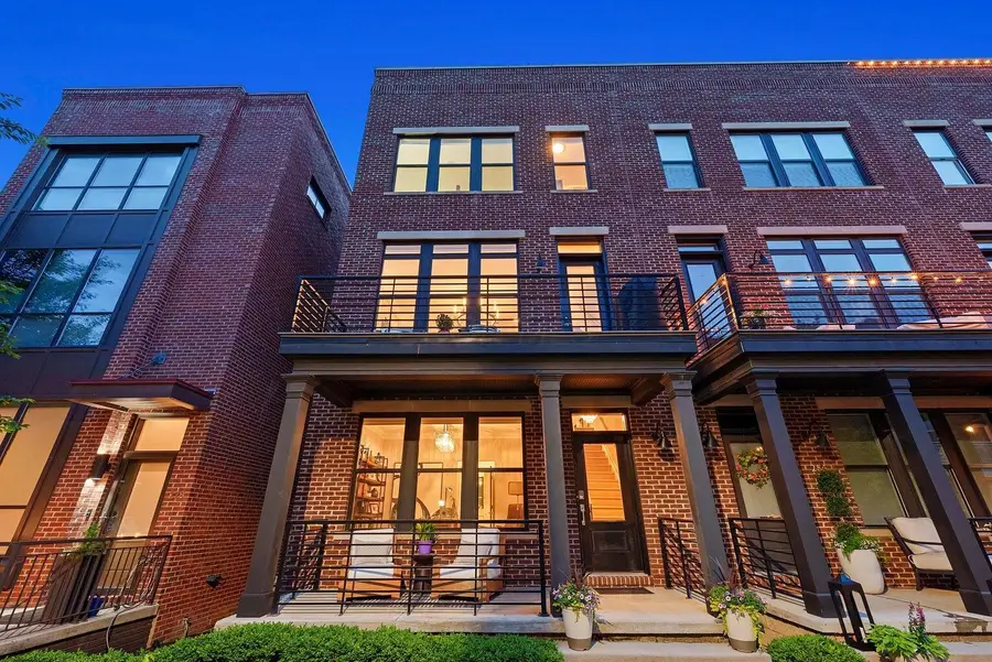 282 Neruda Avenue, Columbus, OH 43215 - #2