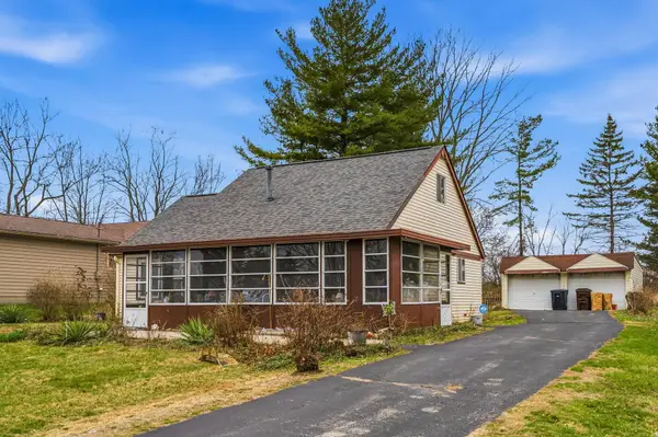 1264 W Choctaw Drive, London, OH 43140