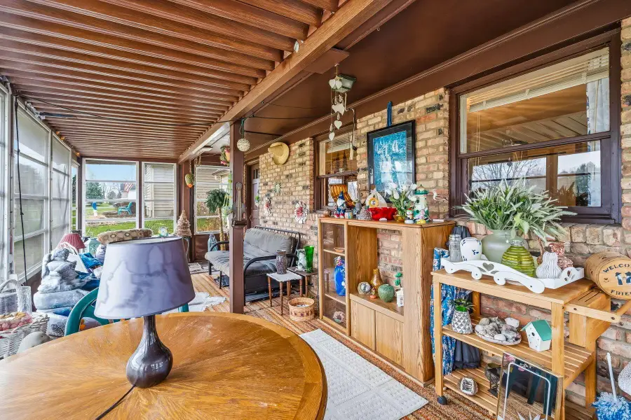 1264 W Choctaw Drive, London, OH 43140 - #3