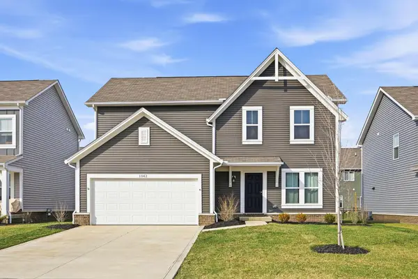 1042 Queen Bee Place, Grove City, OH 43123