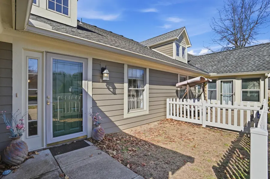 82 Stonington Circle, Newark, OH 43055 - #3