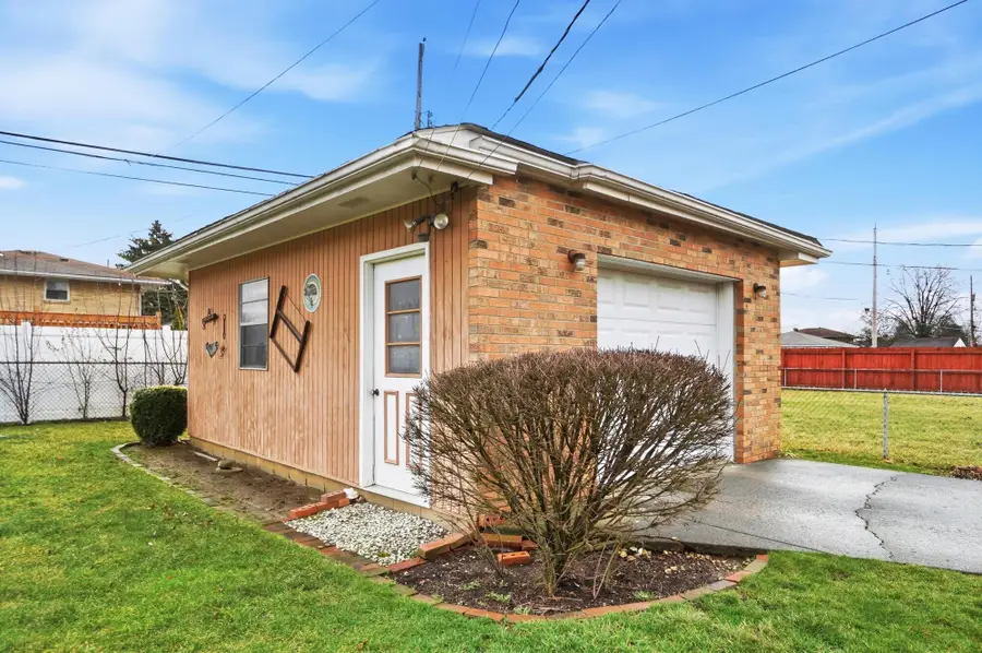 1116 Elaine Road, Columbus, OH 43227 - #3