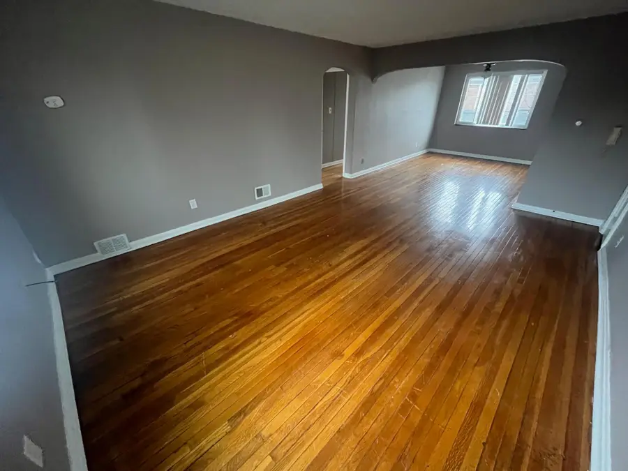 39 N Hampton Road, Columbus, OH 43213 - #3