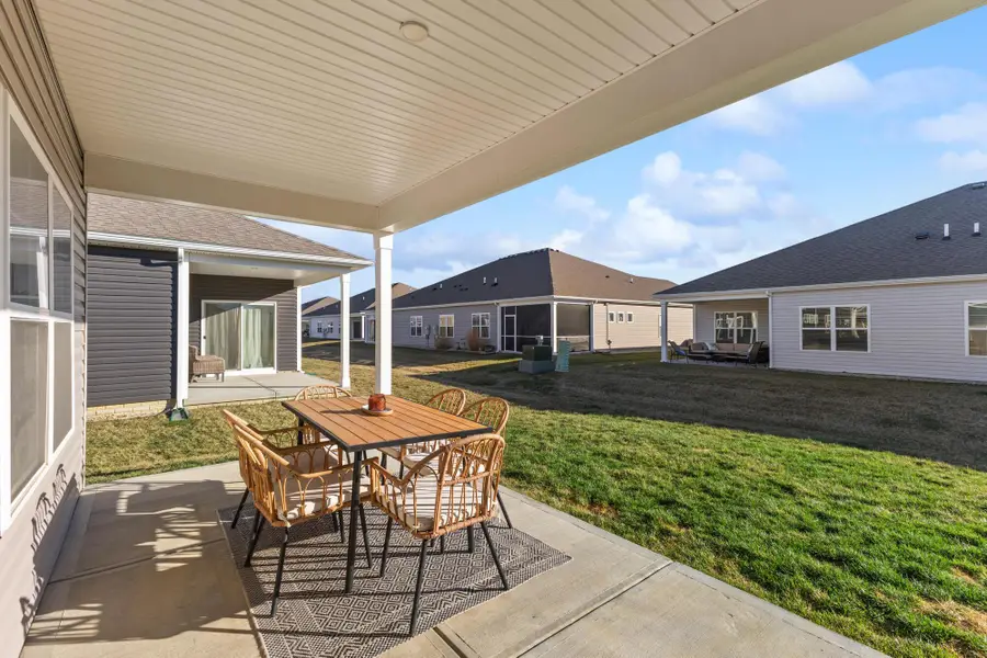 489 Helena Drive, Plain City, OH 43064 - #3