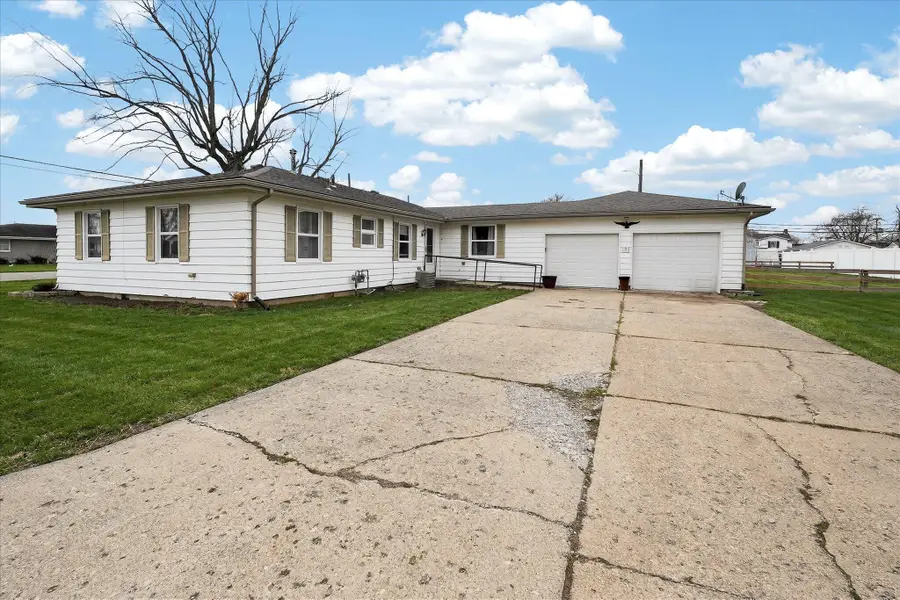 212 Green Street, Williamsport, OH 43164 - #3