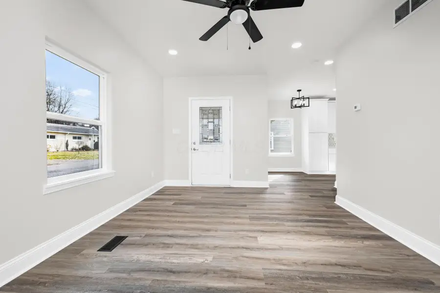 624 Cooper Avenue, Bellefontaine, OH 43311 - #3