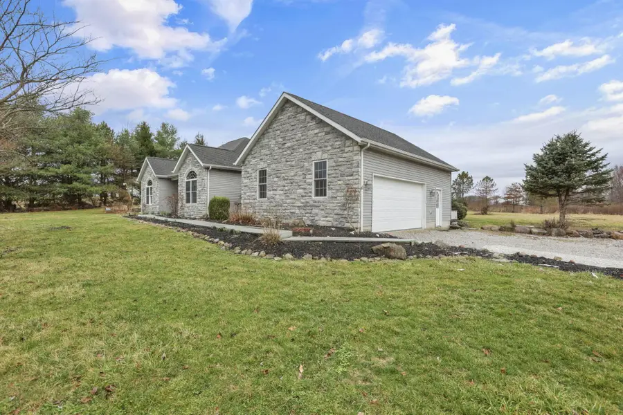 5706 Gale Road Sw, Pataskala, OH 43062 - #2