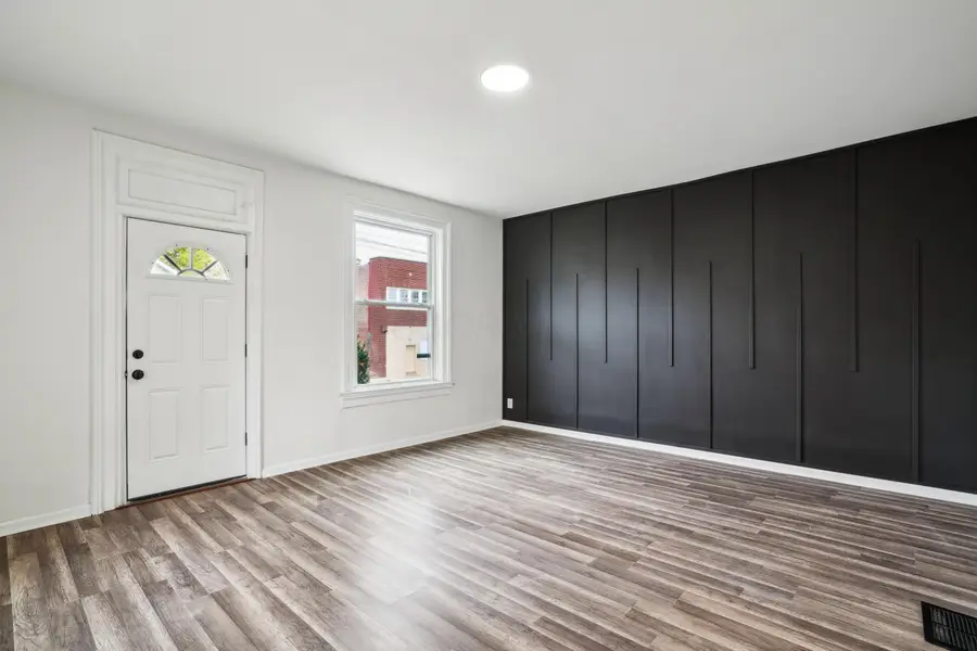 1532 Parsons Avenue, Columbus, OH 43207 - #2