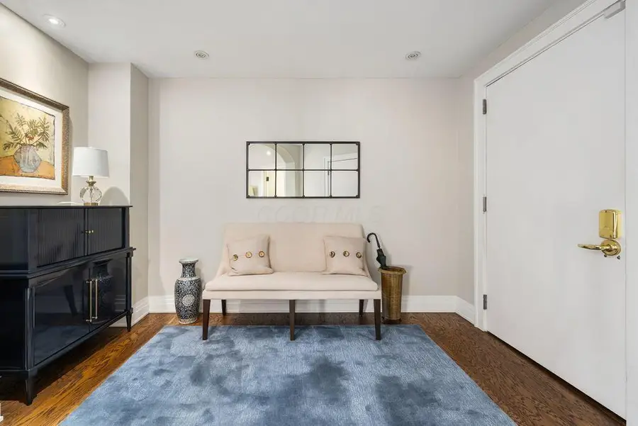 1 Miranova Place, Columbus, OH 43215 - #3