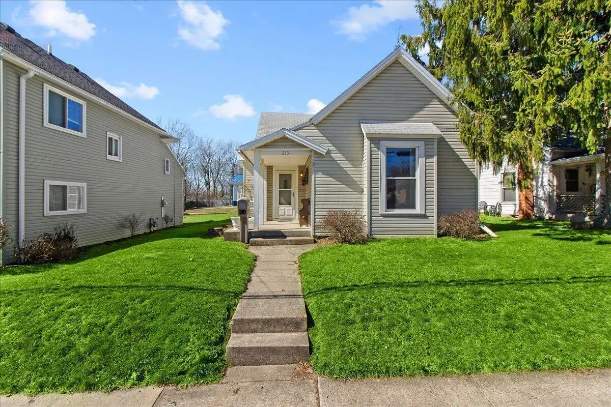 213 N Hayes Street, Bellefontaine, OH 43311 - #1