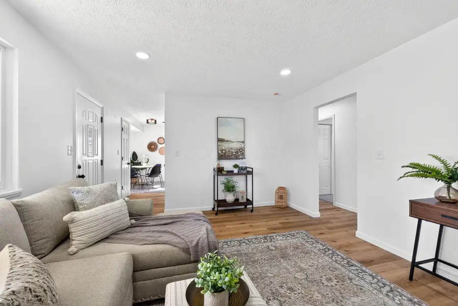 622 Brookdale Drive, West Jefferson, OH 43162 - #3