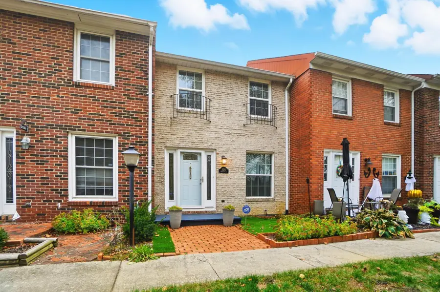 2334 Hardesty Court, Columbus, OH 43204 - #3