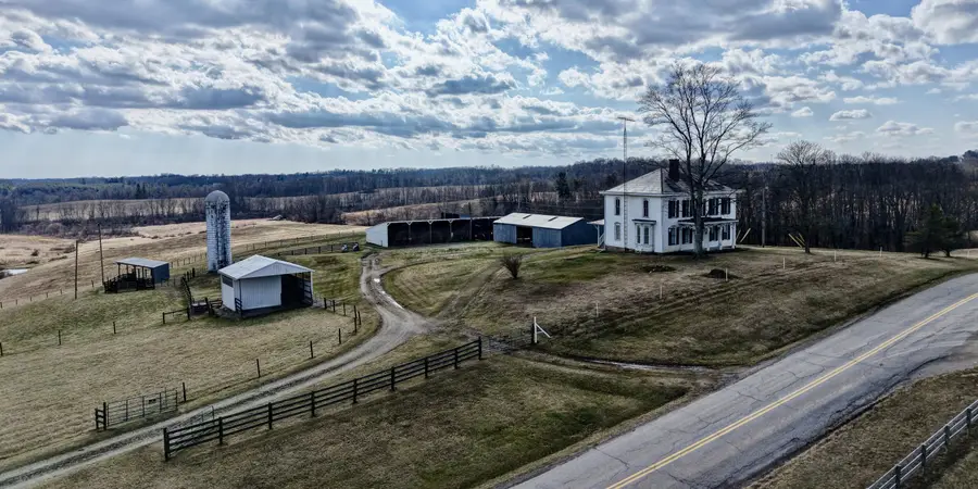 6040 Pinecrest Drive, Zanesville, OH 43701 - #3