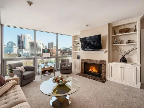 1 Miranova Place, Columbus, OH 43215