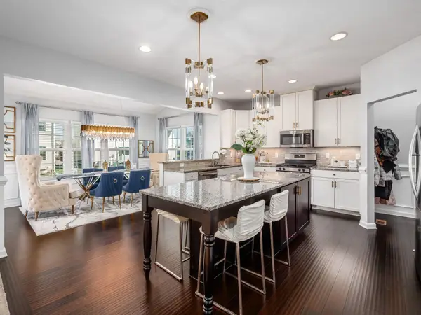 429 Lee Way, Lewis Center, OH 43035