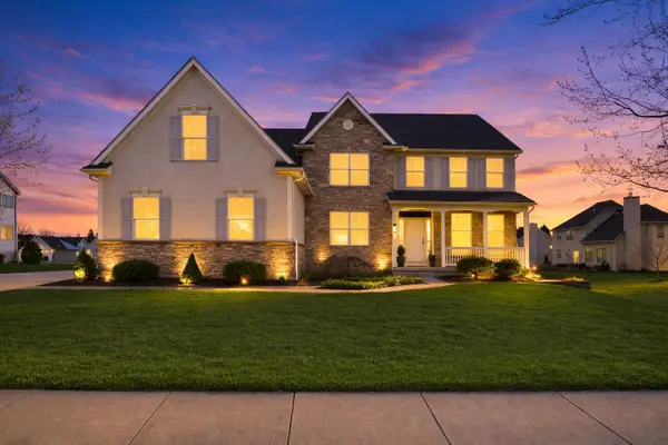 8921 Laurel Way, Pickerington, OH 43147