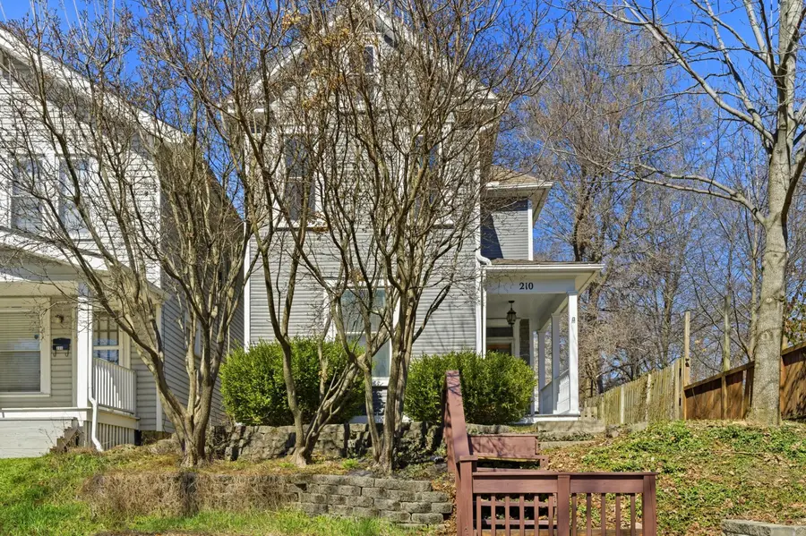 210 E Blake Avenue, Columbus, OH 43202 - #2