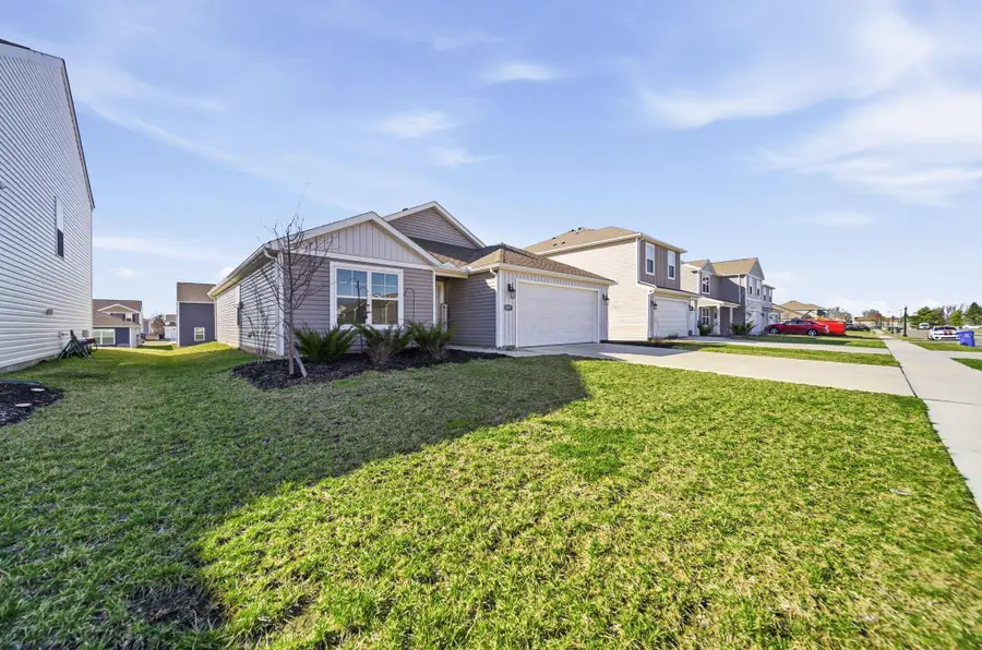 3057 Lamptonridge Drive, Columbus, OH 43232 - #2