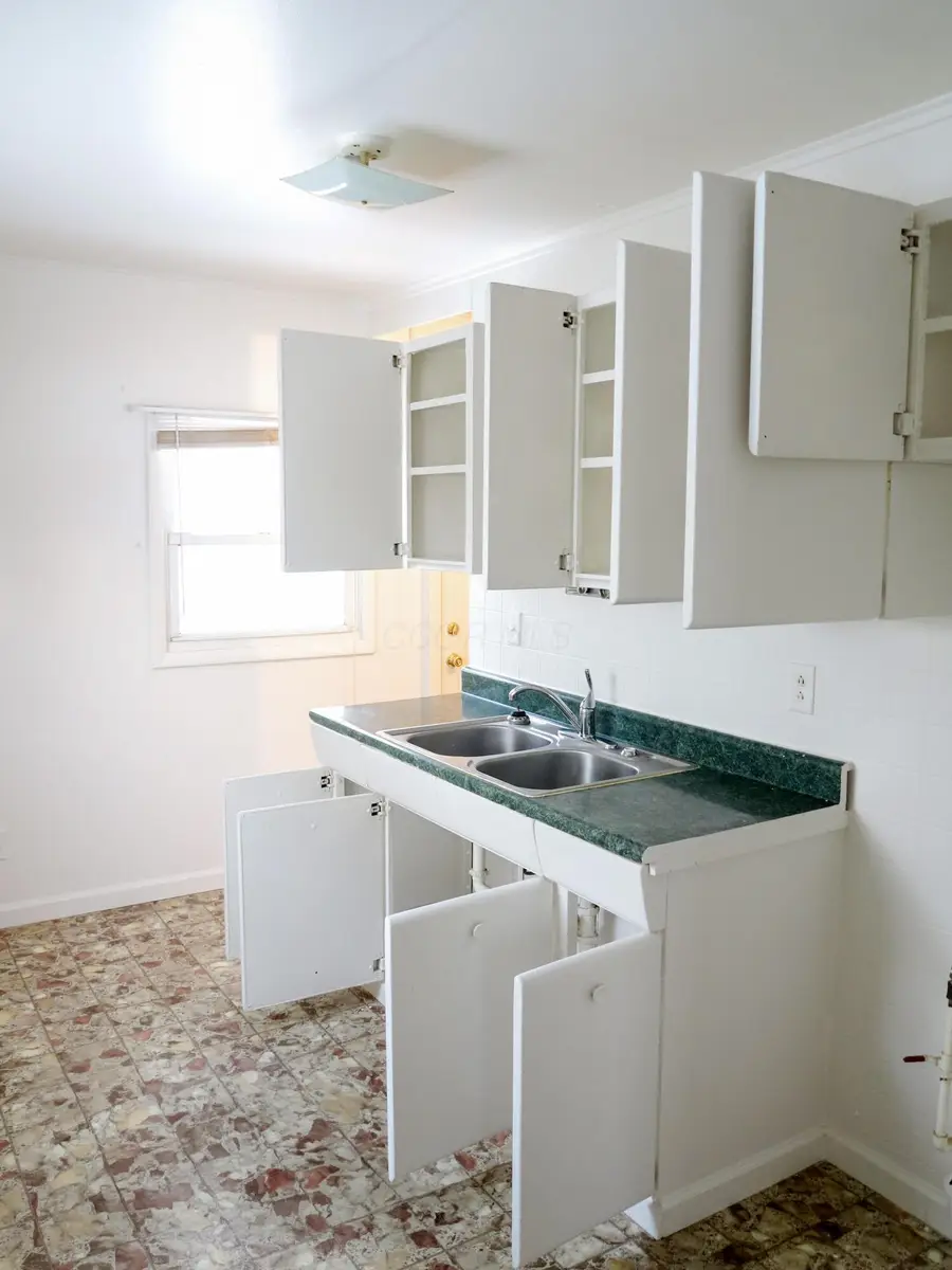 629 N Dawson Avenue, Columbus, OH 43219 - #3