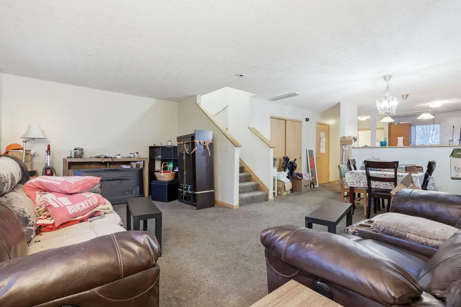 4711 Lyndenhall Drive, Columbus, OH 43207 - #2