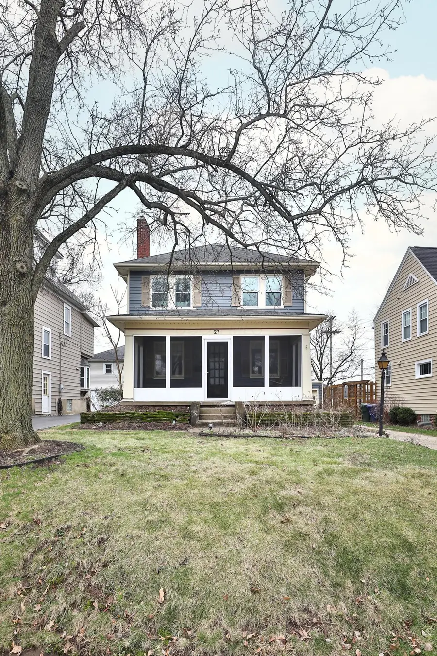 27 E Dunedin Road, Columbus, OH 43214 - #2