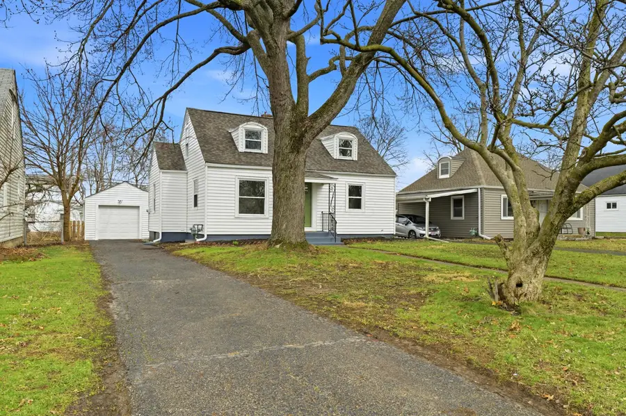 978 E North Broadway Street, Columbus, OH 43224 - #2