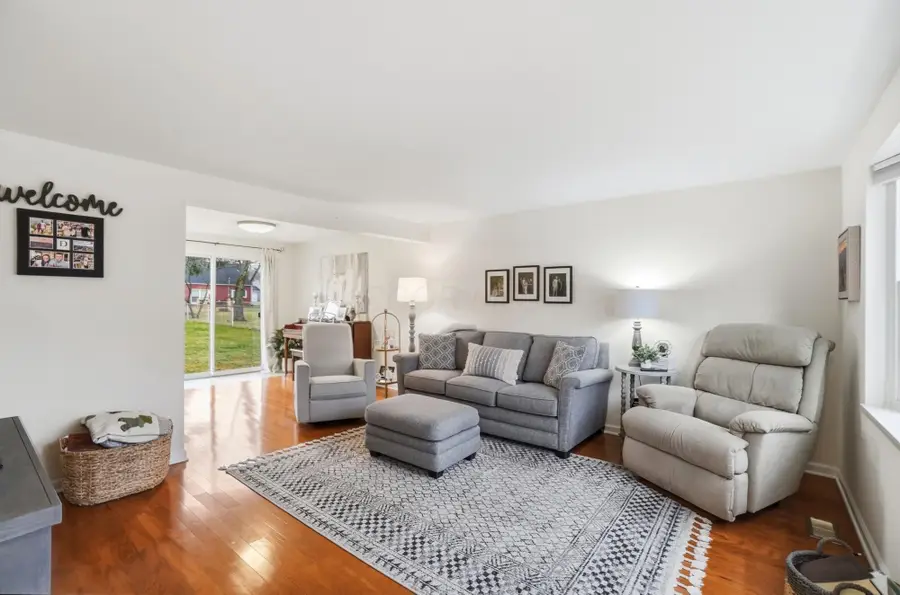 417 Revere Court, Columbus, OH 43228 - #3